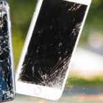 Сколько может стоить вдребезги разбить экран у супер дорогих смартфонов?